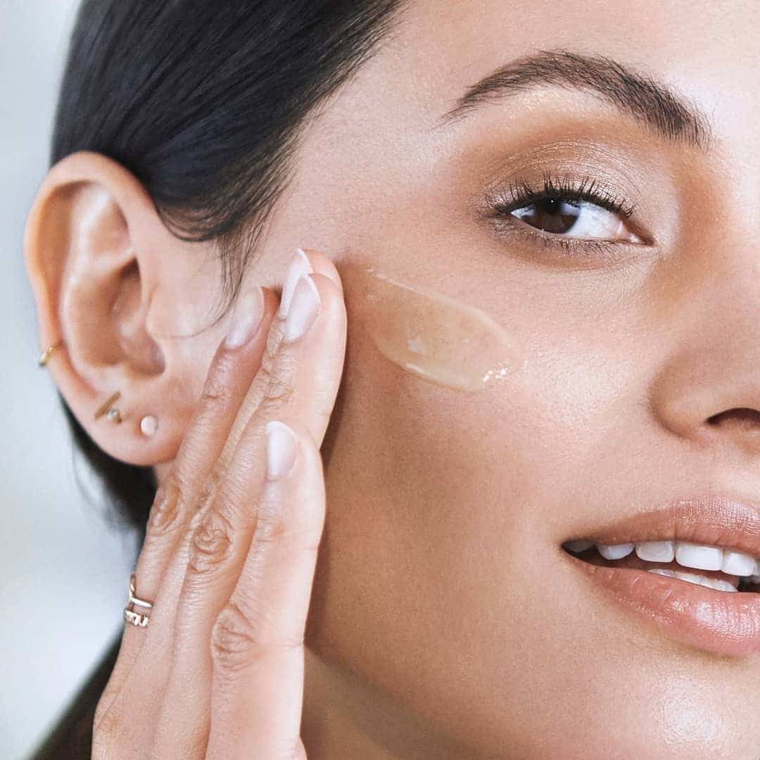 Origins_Plantscription_Face_Close_Beauty